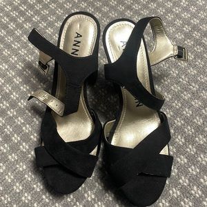 Anne Klein black criss cross wedges